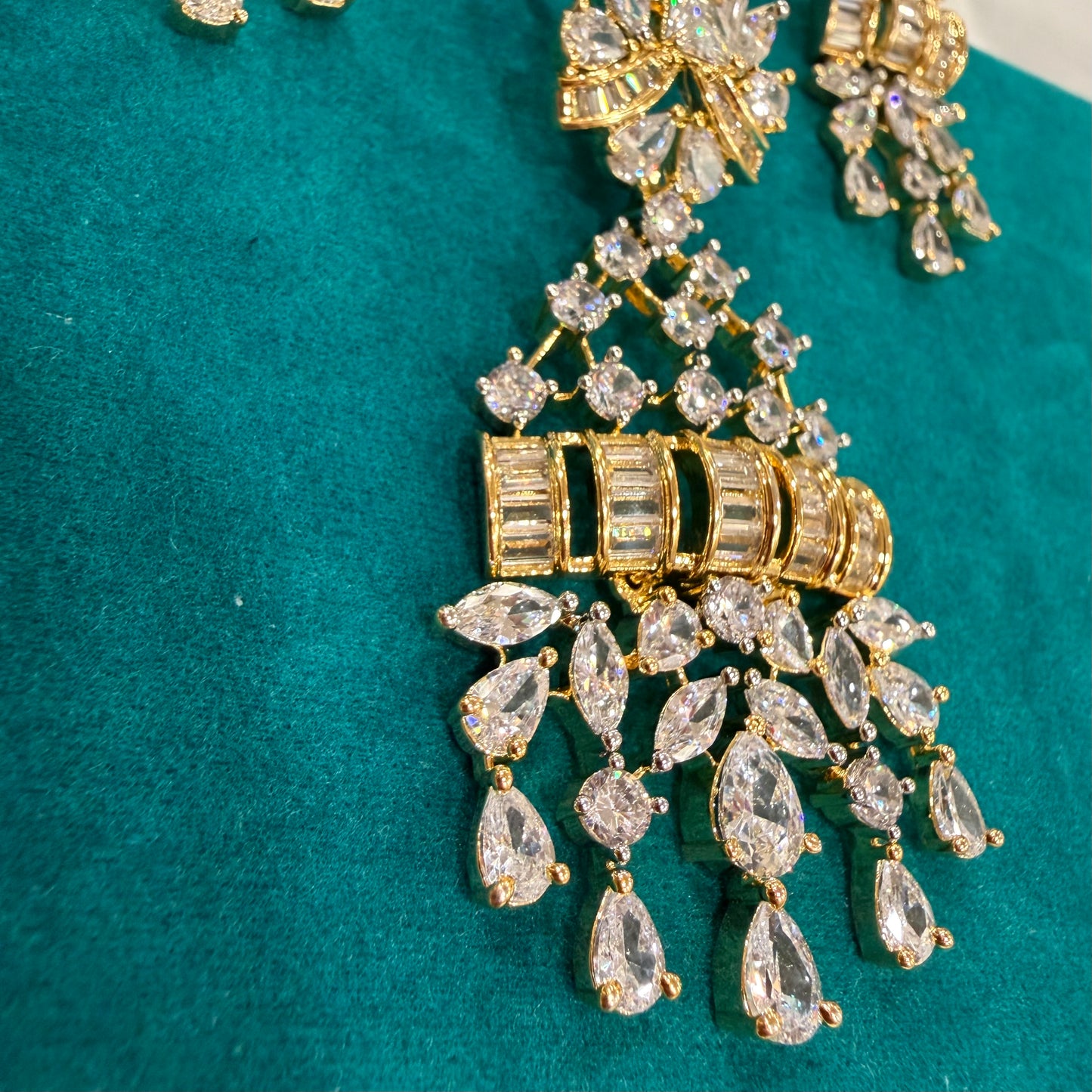 Shahi Pendant set