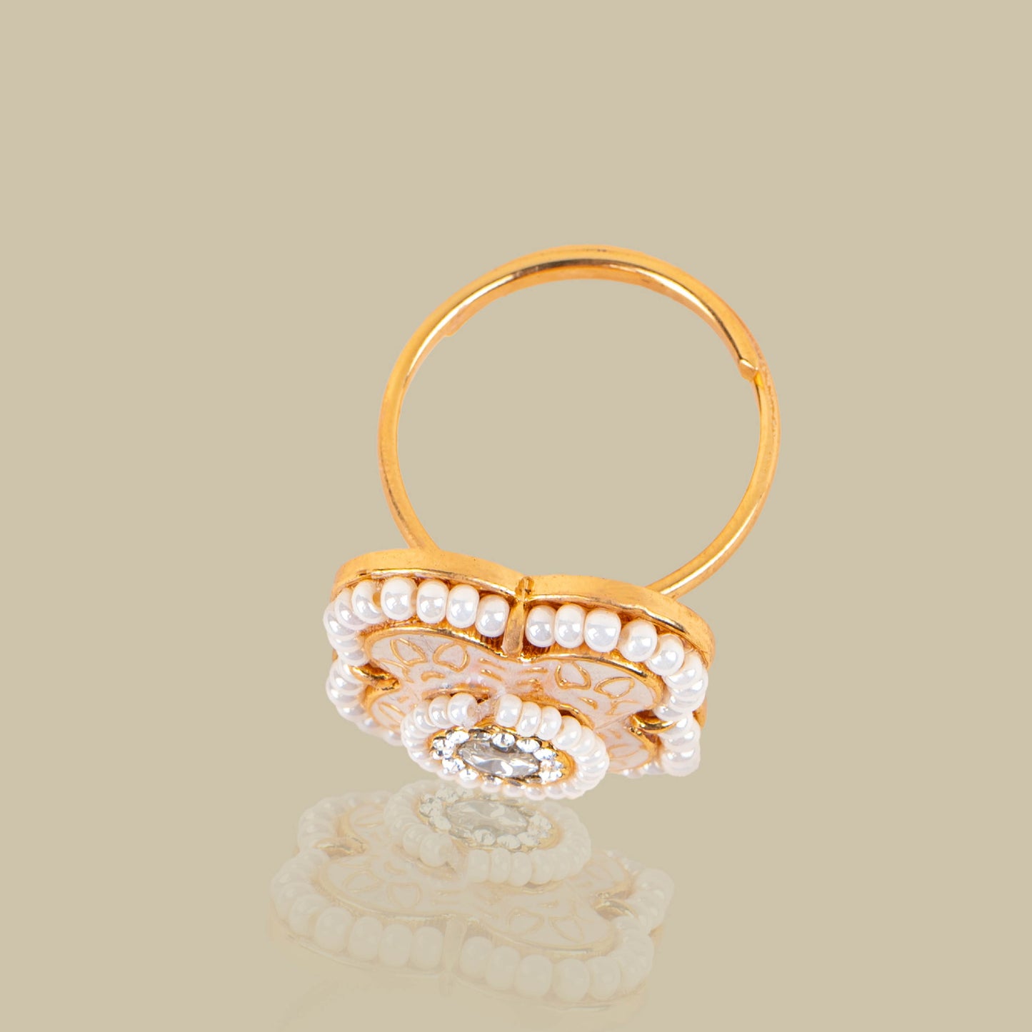 Clover Charm Kundan Ring