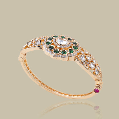 Divine Array Kundan Bracelet