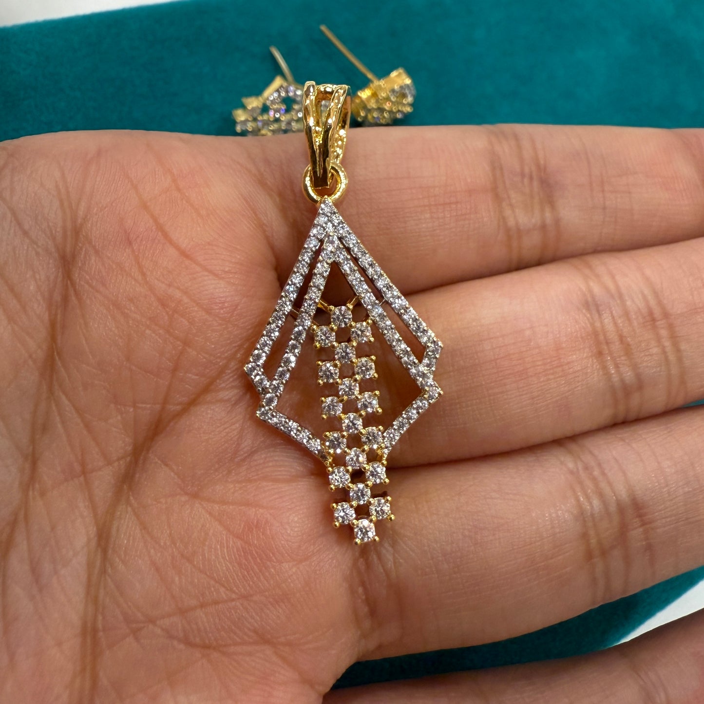 Merry Tree Pendant Set