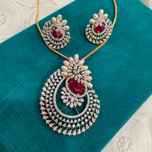 Mohini Pearl Pendant Set