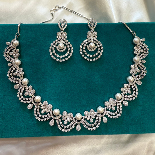 Pearl Bliss Necklace Set