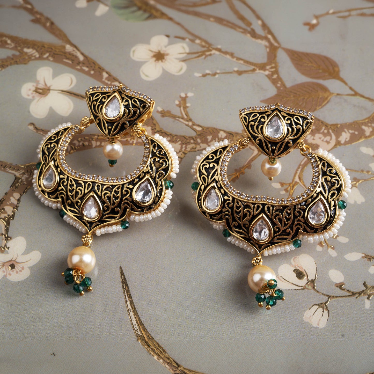 Vintage Kundan Chandbali