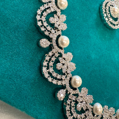 Pearl Bliss Necklace Set