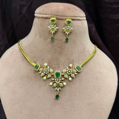 Emerald Royal Necklace Set