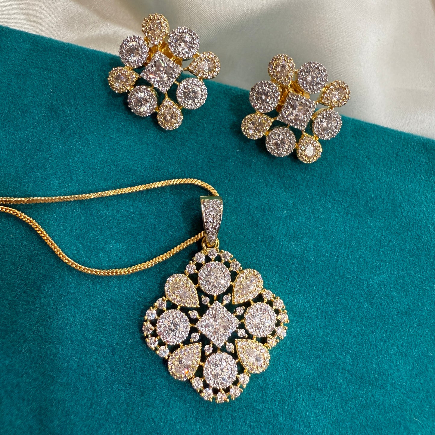 Classic Grace American Diamond Pendant set
