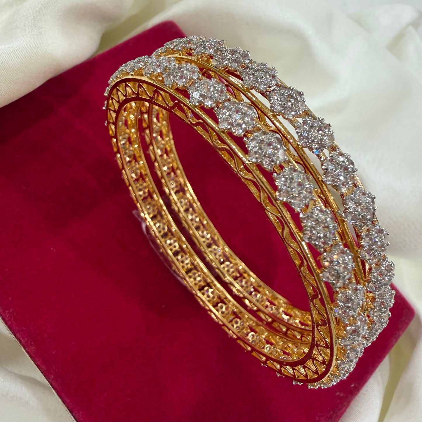 Solitaire Bangle Set