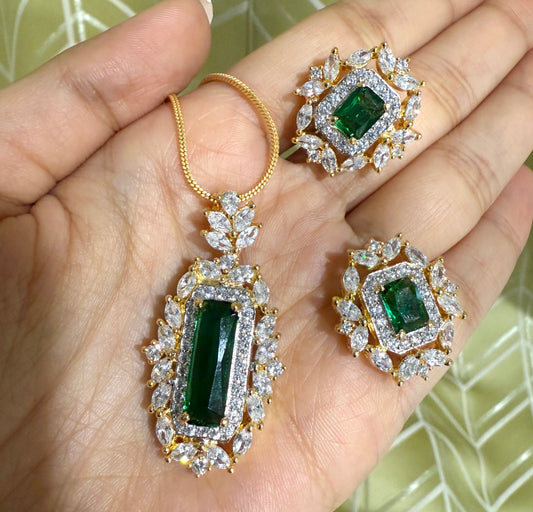 Geometric  Elegance Pendant set