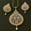 Inaayat Pendant Set