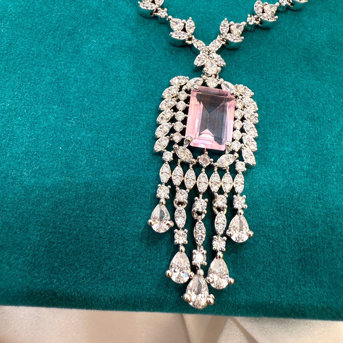 Refined Statement American Diamond Necklace