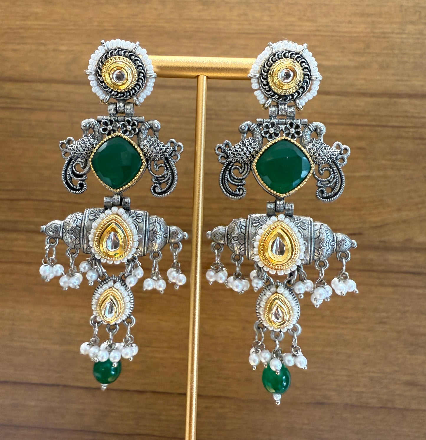 Shahi Jhumke
