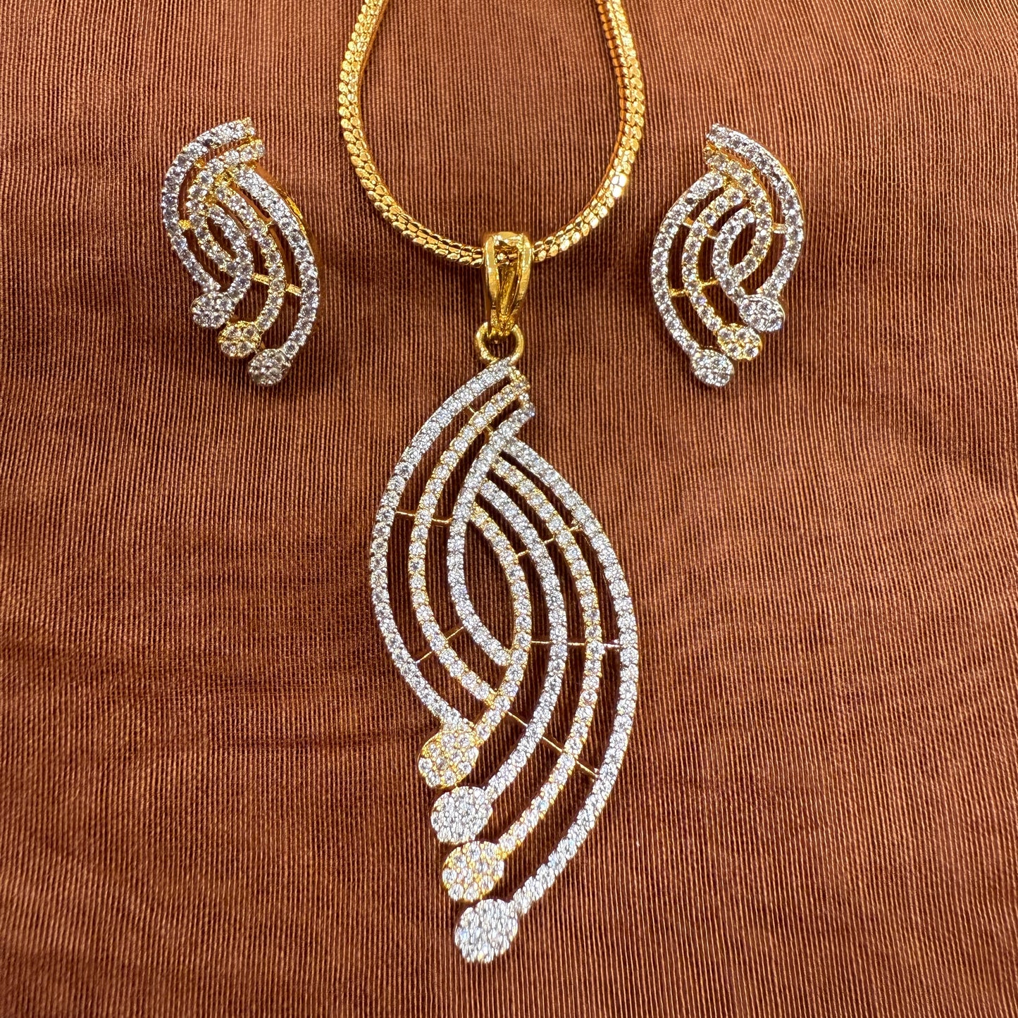 Swirl Pendant Set
