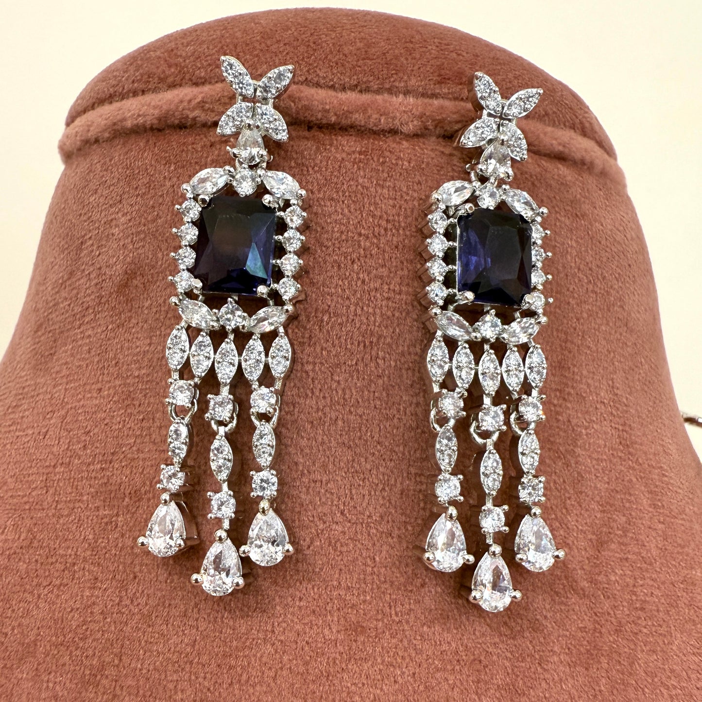 Refined Statement American Diamond Necklace