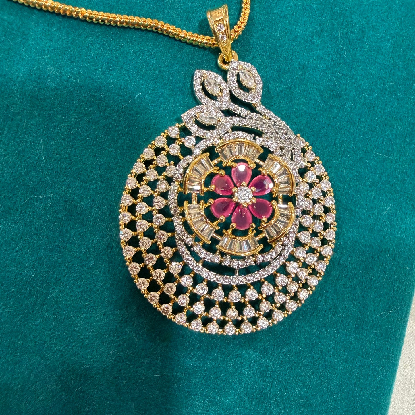 Ira Floral Pendant Set