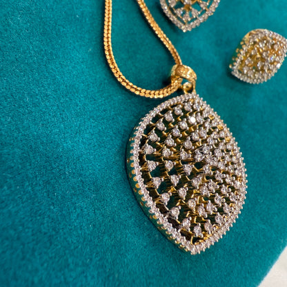 Diamond Halo Pendant Set