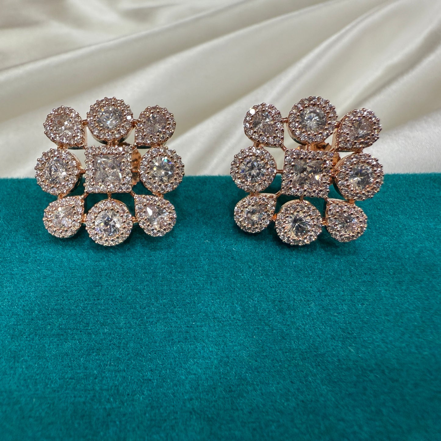 Classic Grace American Diamond Pendant set