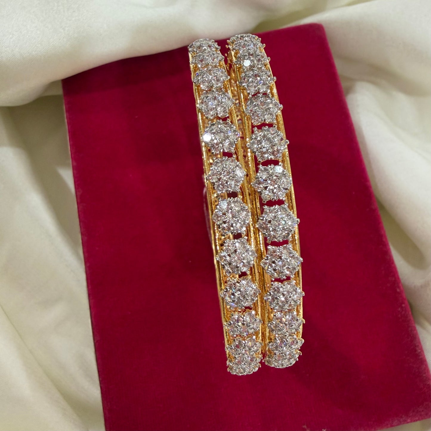 Solitaire Bangle Set