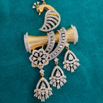 Mayur Pendant Set