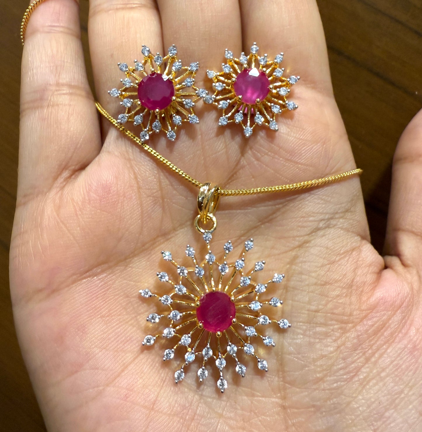 Star Shine Pendant Set