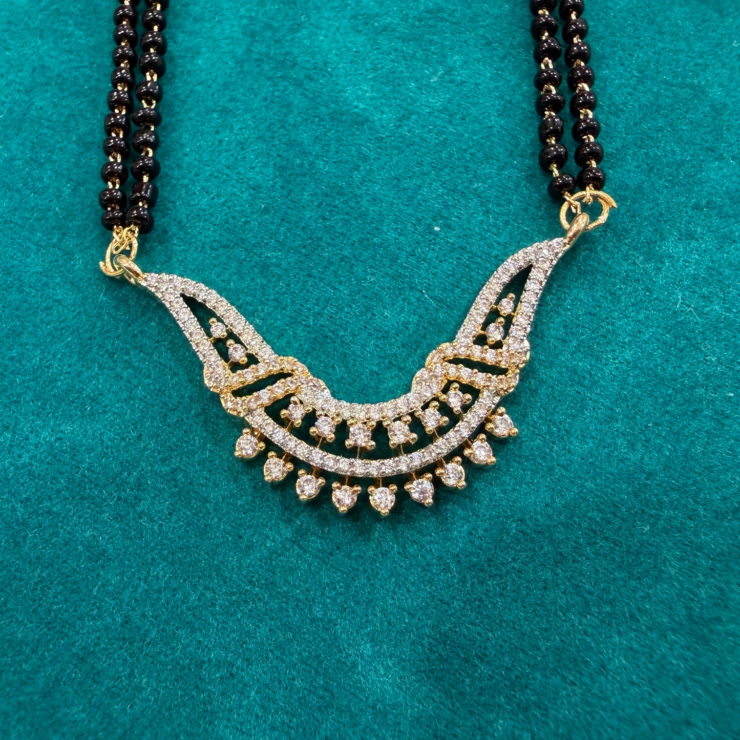 Saumya Mangalsutra Set