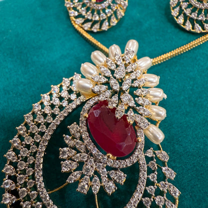 Mohini Pearl Pendant Set