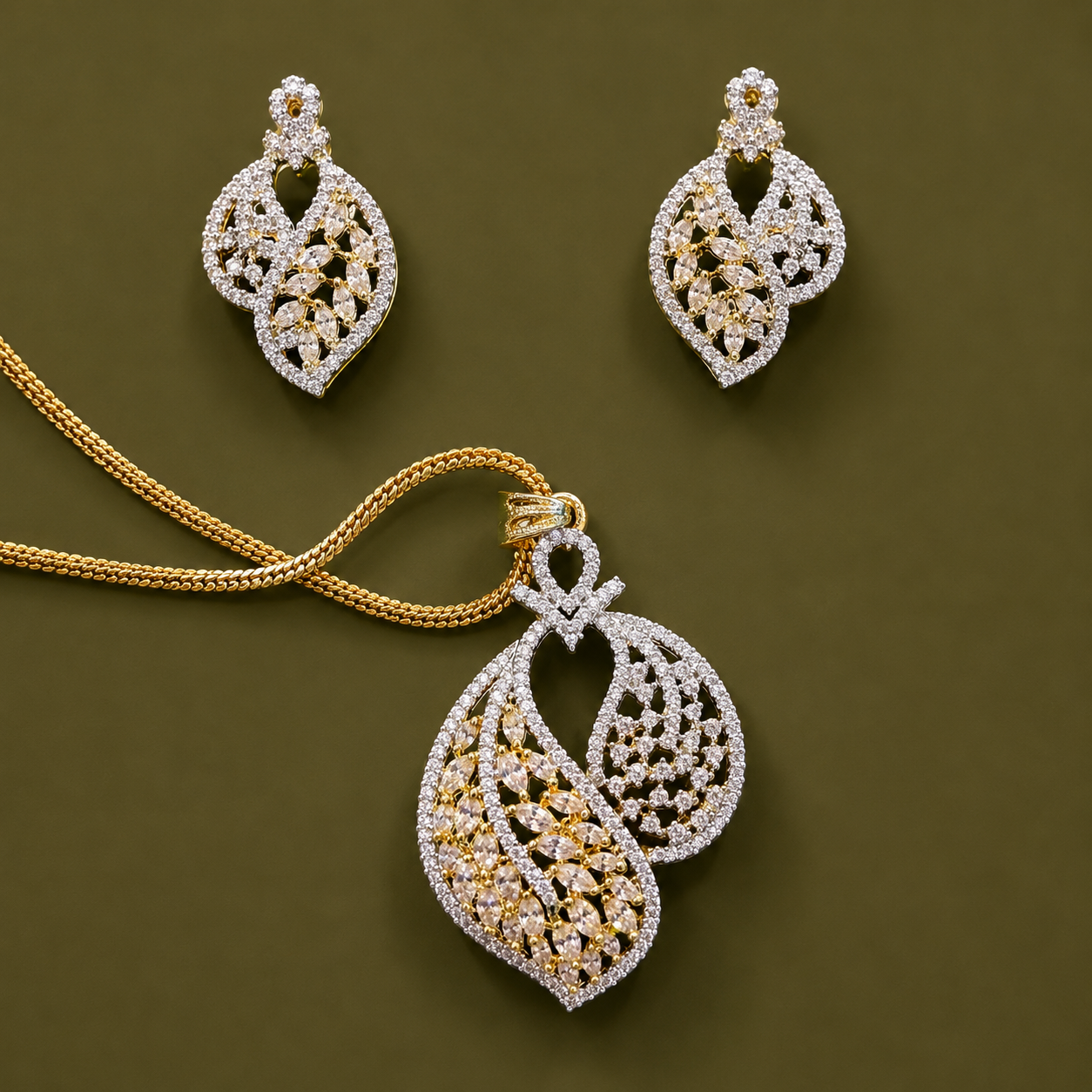 Leafy Petal Pendant Set