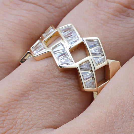 Geometric Crystal Cage Ring