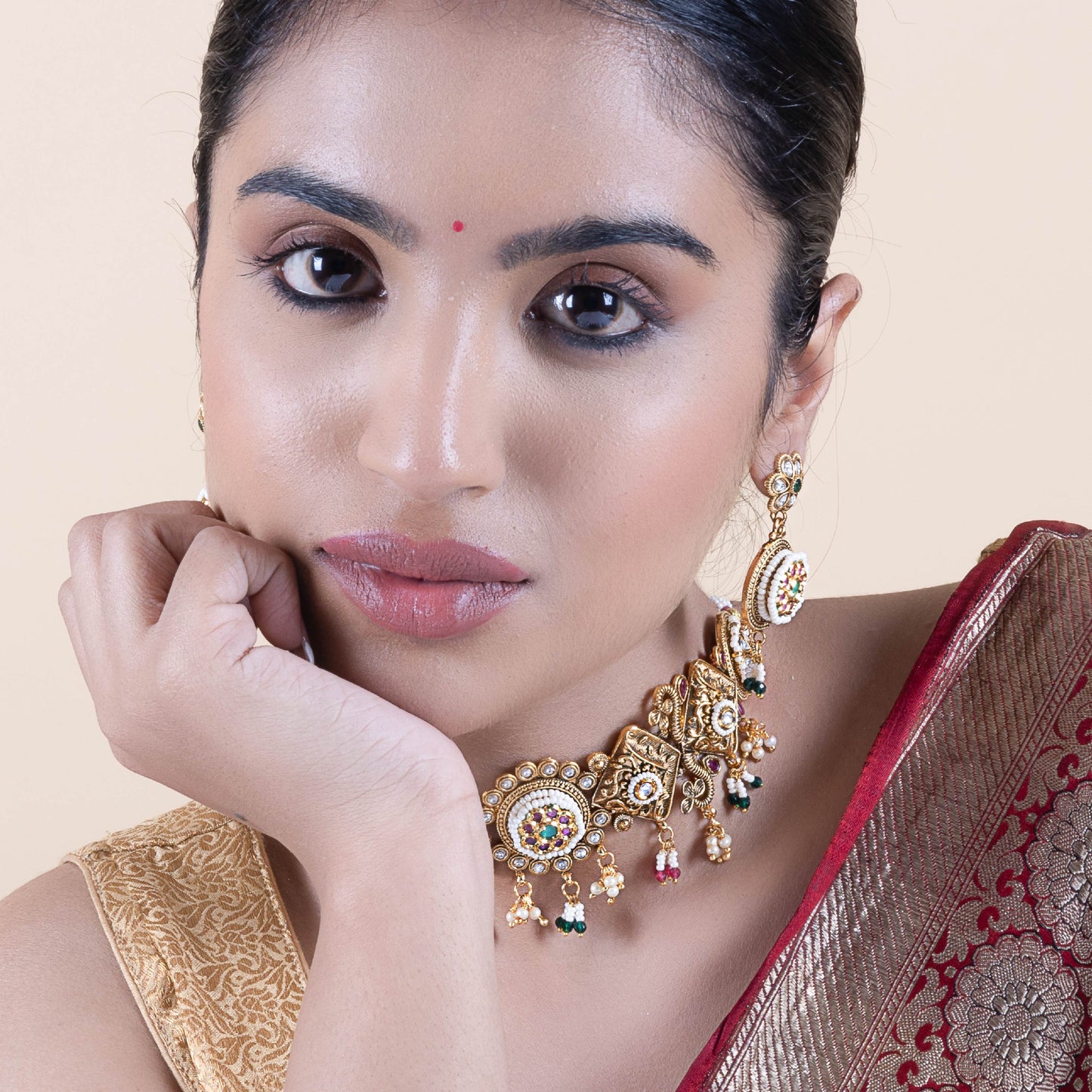 Temple Gold Kundan Choker