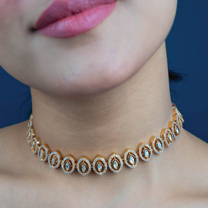 Luxe Statement Kundan Choker