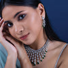 Majestic V-line Necklace