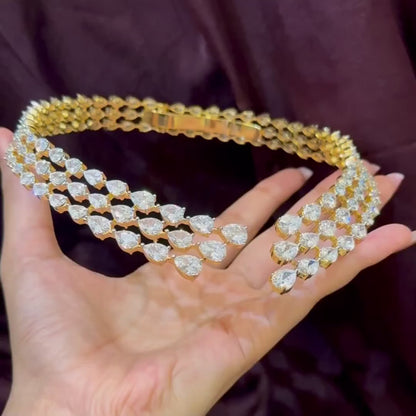 Crown Hasli Necklace Set