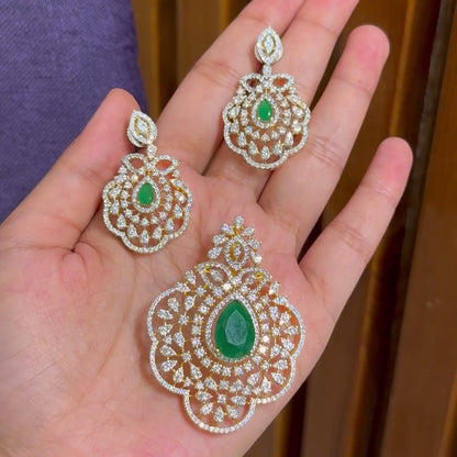 Floral Emerald Pendant Set